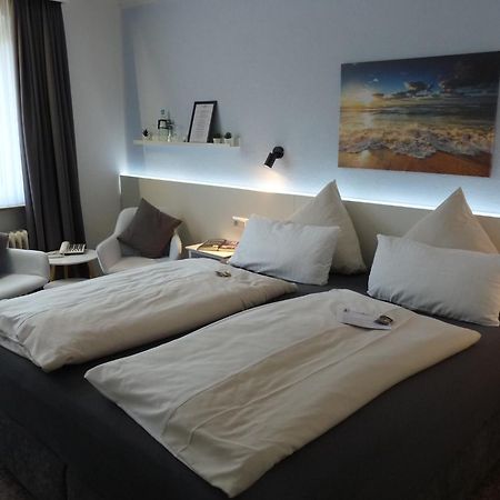 Hotel Zum Rosenteich Bad Zwischenahn Esterno foto