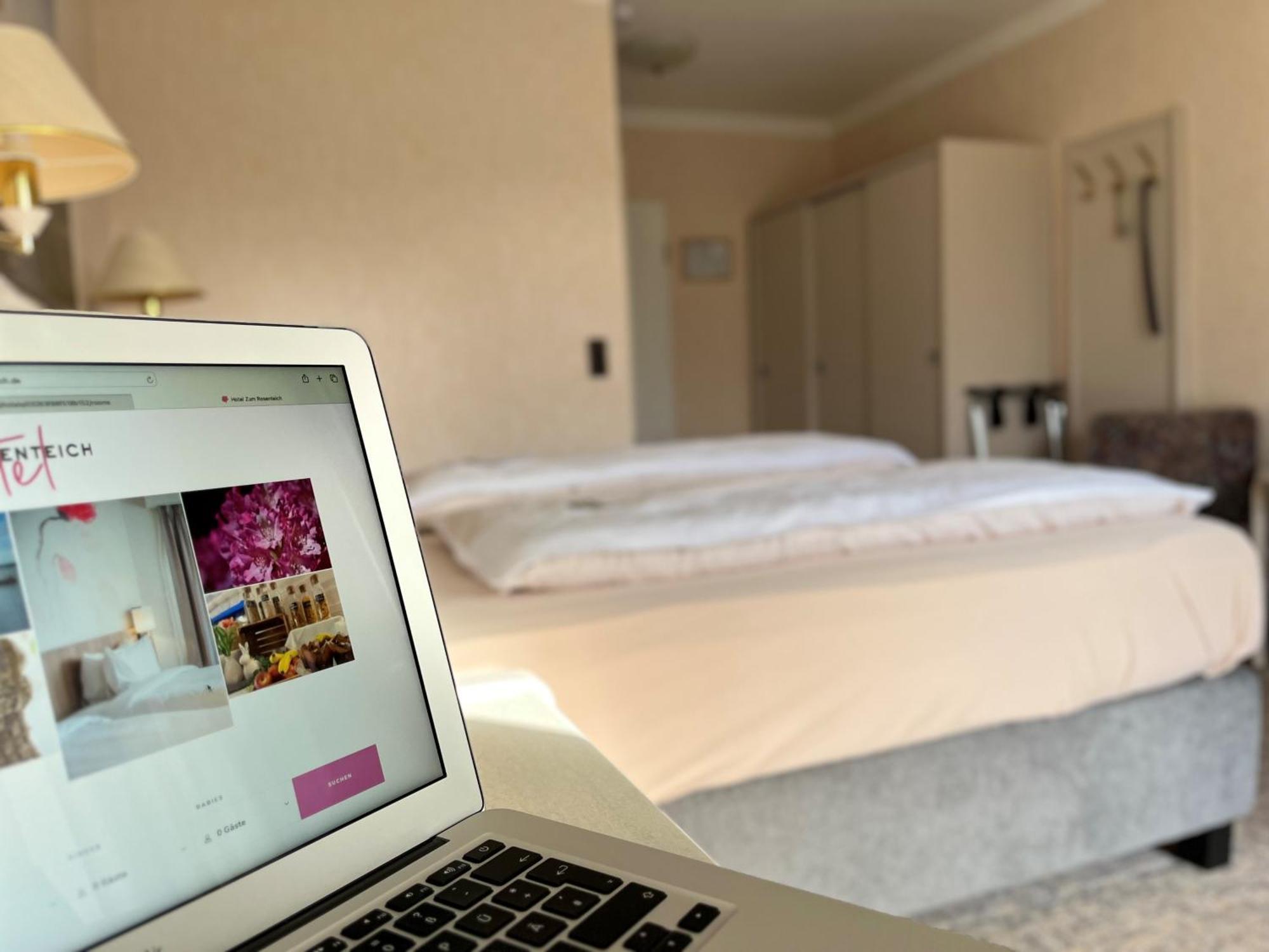 Hotel Zum Rosenteich Bad Zwischenahn Esterno foto