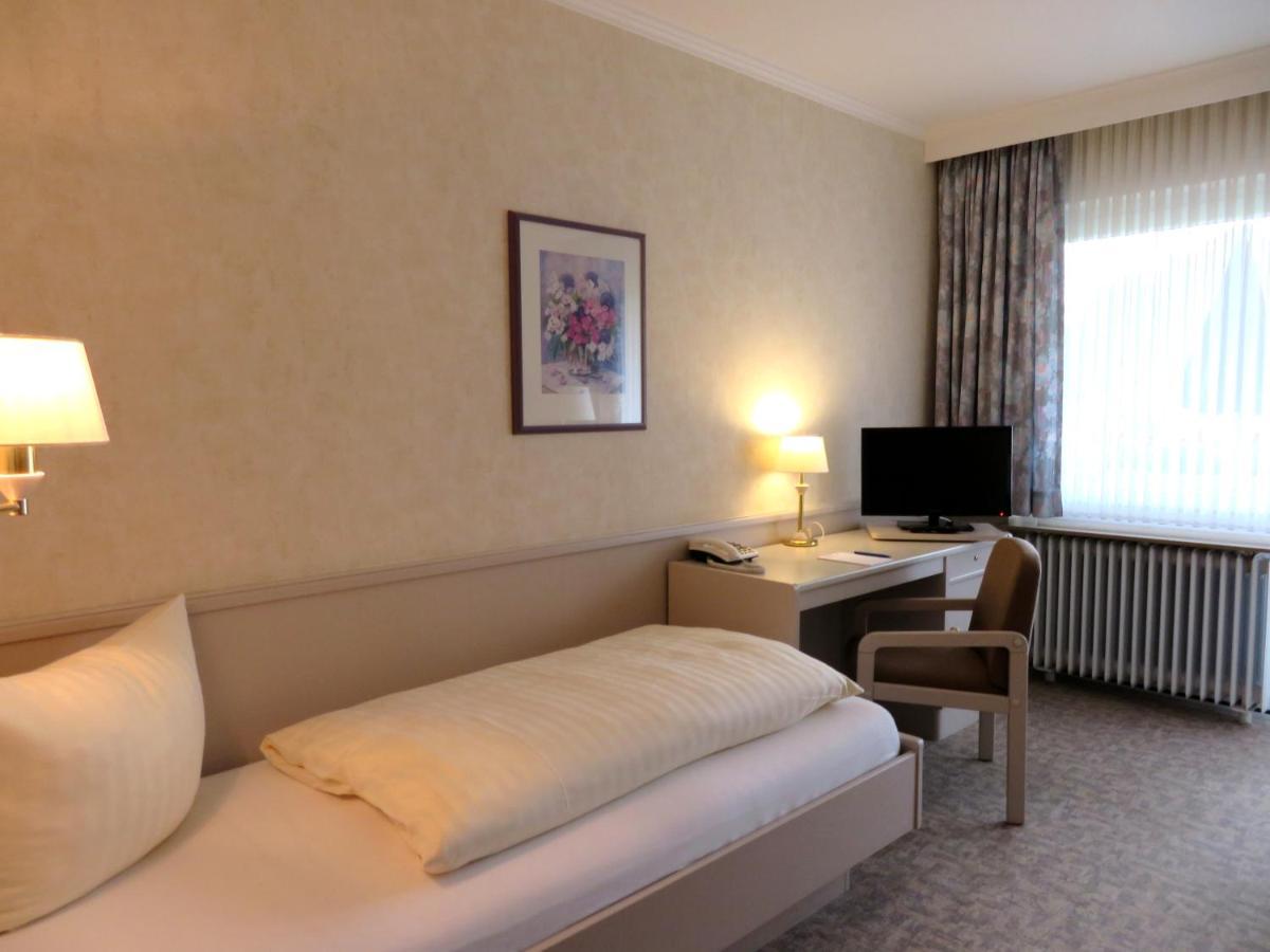 Hotel Zum Rosenteich Bad Zwischenahn Esterno foto